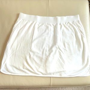 NWOT White Denim and Co buttery French terry skort in white XL